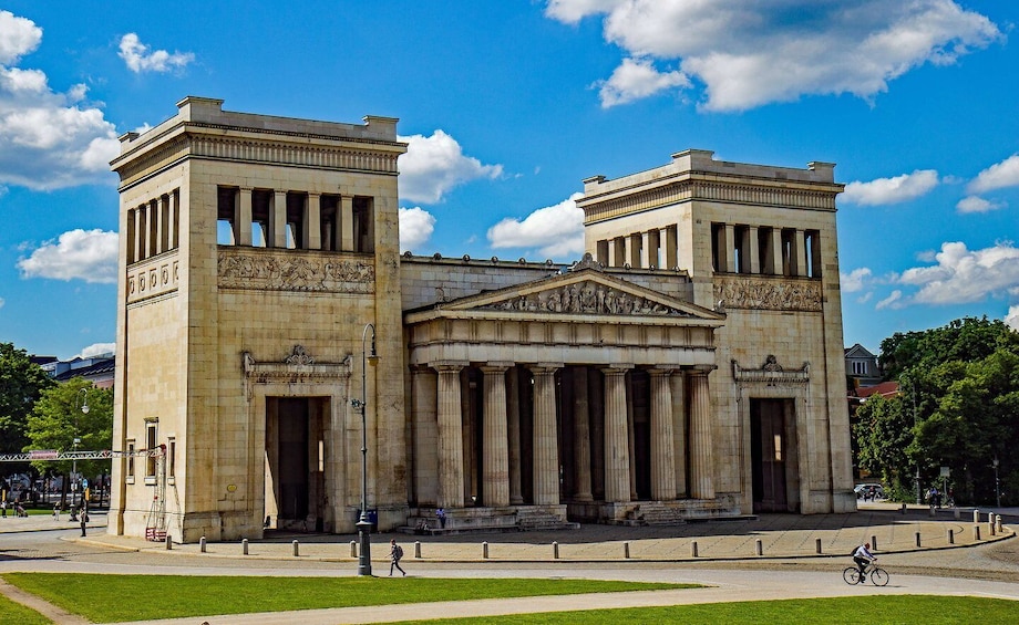 Munich: National Socialism Historical Tour in GERMAN