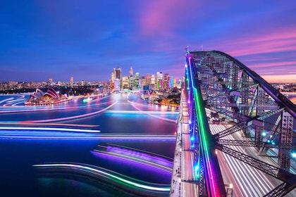 Sydney: 1-Hour Vivid Light Festival Sydney Harbour Cruise