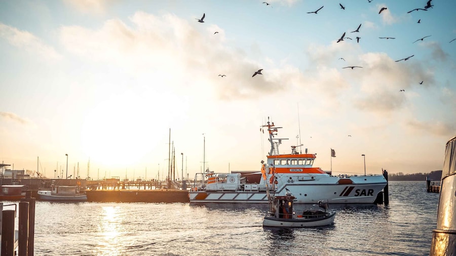 Kiel: City Highlights Express Walking Tour with a Local