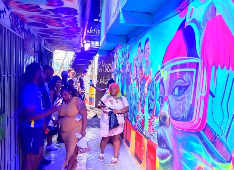 Picture 10 for Activity Medellín: Comuna 13 Graffiti Tour w/Street Food & Cable Car