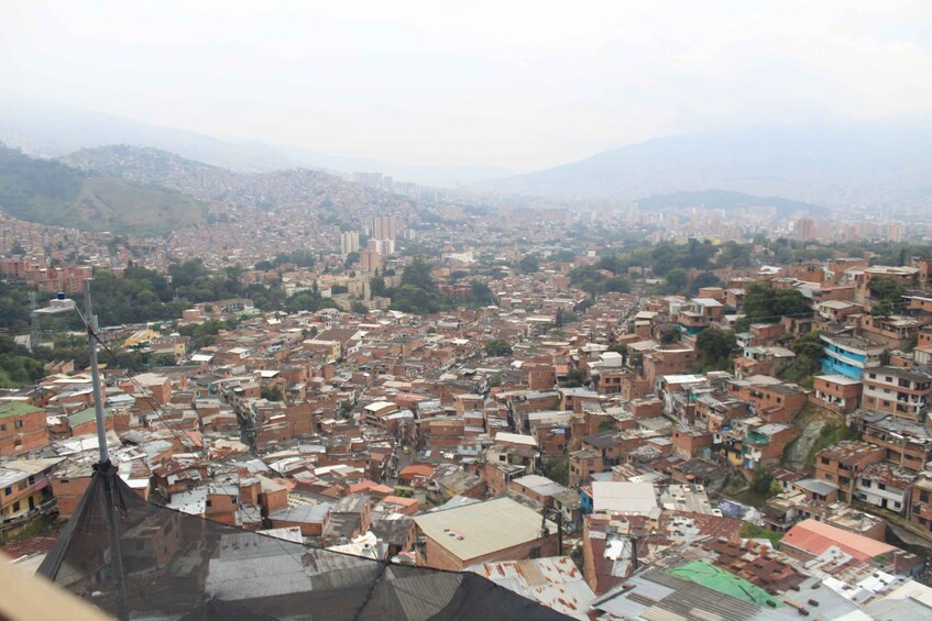 Picture 32 for Activity Medellín: Comuna 13 Graffiti Tour w/Street Food & Cable Car