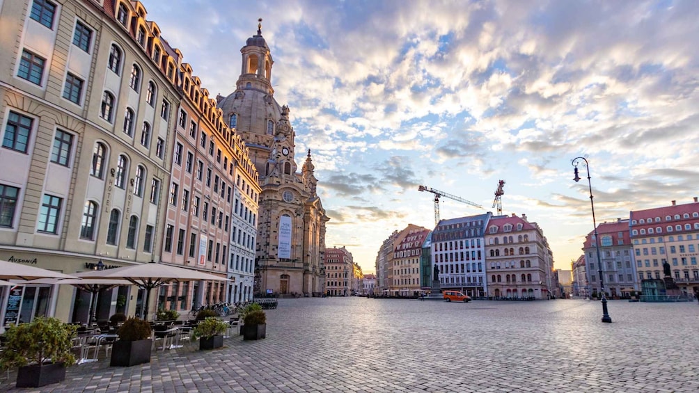 Dresden: Express Walking Tour with a Local