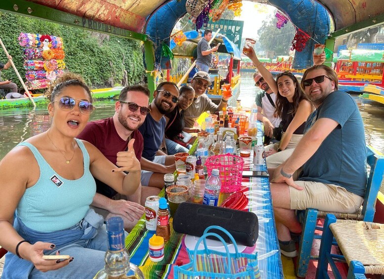 Picture 4 for Activity Mexico City: Xochimilco Boat Tour with Lunch and Drinks