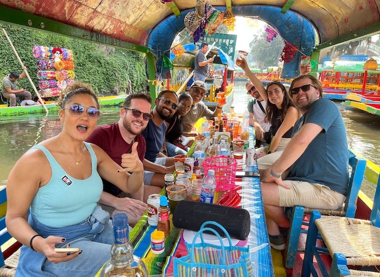 Picture 4 for Activity Mexico City: Xochimilco Boat Tour with Meal and Drinks