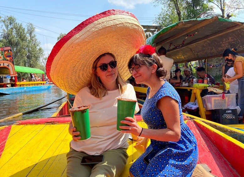 Picture 15 for Activity Mexico City: Xochimilco Boat Tour with Meal and Drinks