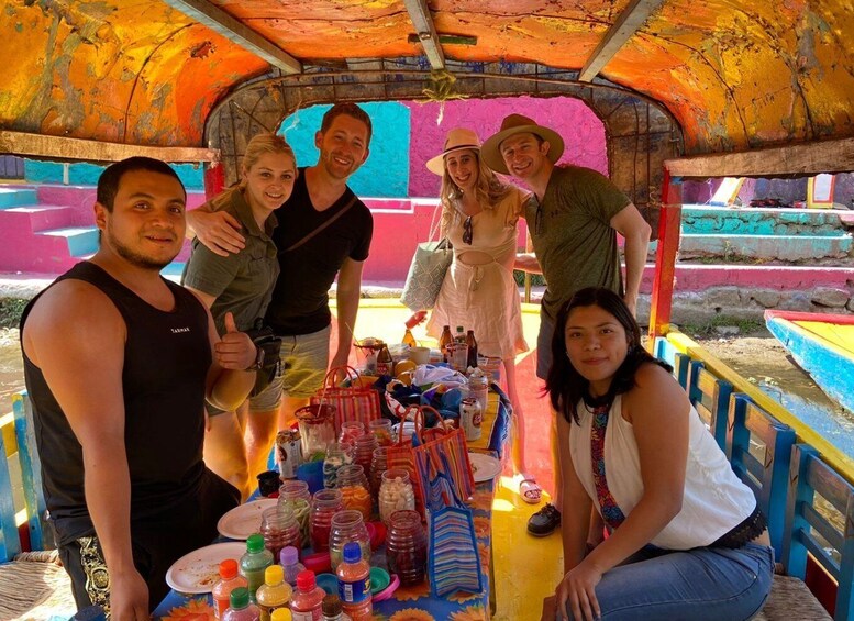Picture 19 for Activity Mexico City: Xochimilco Boat Tour with Lunch and Drinks