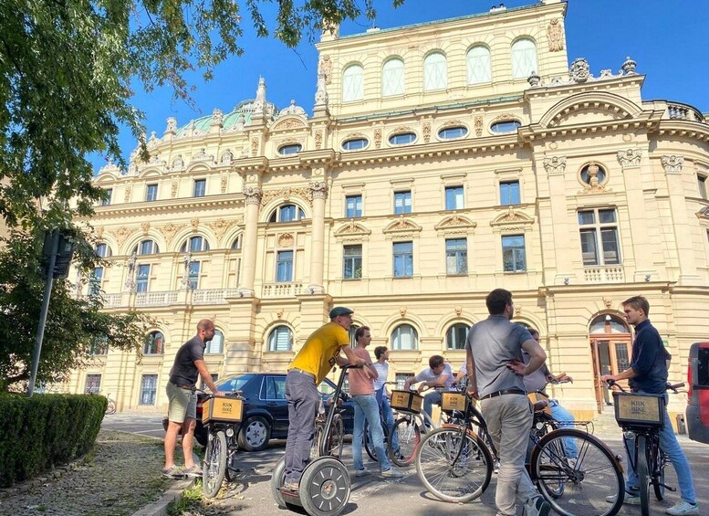 Picture 2 for Activity Krakow: 2h Kazimierz (Jewish Quarter) Bike Tour