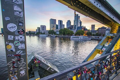 Frankfurt: Paseo exprés con un local en 60 minutos