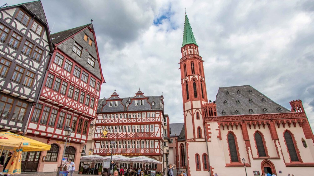 Frankfurt: 1-Hour Guided City Tour with a Small Group