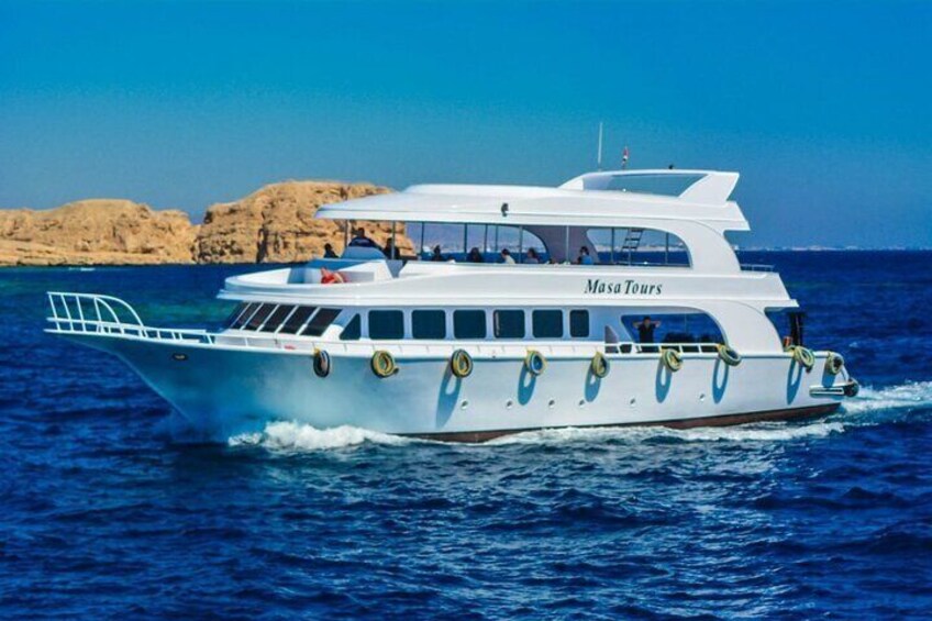 Ras Mohammed And White Island Luxurious Cruise with Lunch