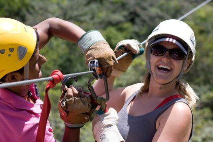 Ein-Tages-Abenteuer-Pass im Naturpark Vida Aventura