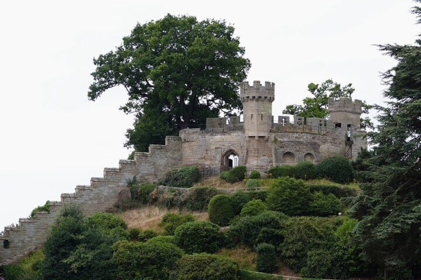 Oxford Cotswold and Warwick Castle Private Tour with Admission