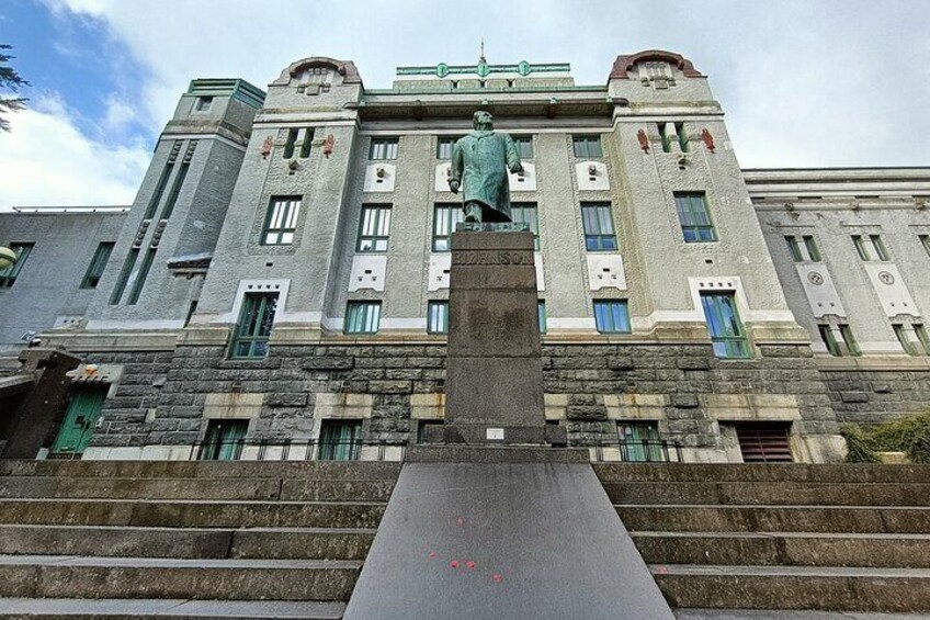 Bergen's Landmarks and History: A Self-Guided Audio Tour