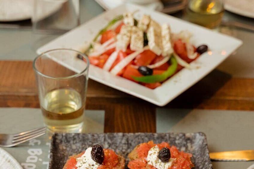 Ecobike Heraklion PRIVATE City Tour & Food Tasting
