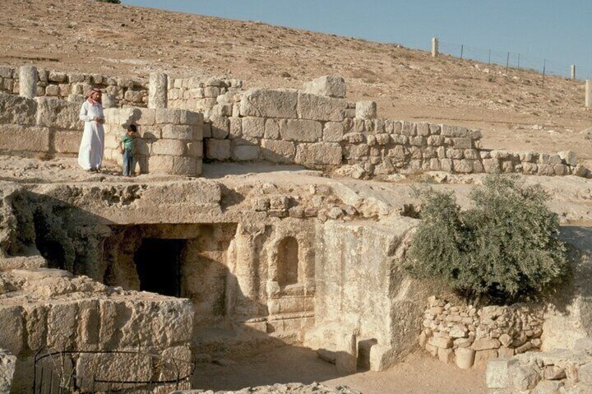 Seven Sleepers Cave and King Abdullah Mosque Islamic Private Tour