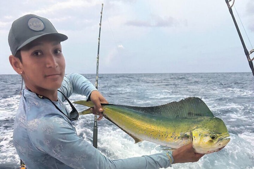 8 Hour Private Fishing Tour in Puerto Aventuras Riviera Maya