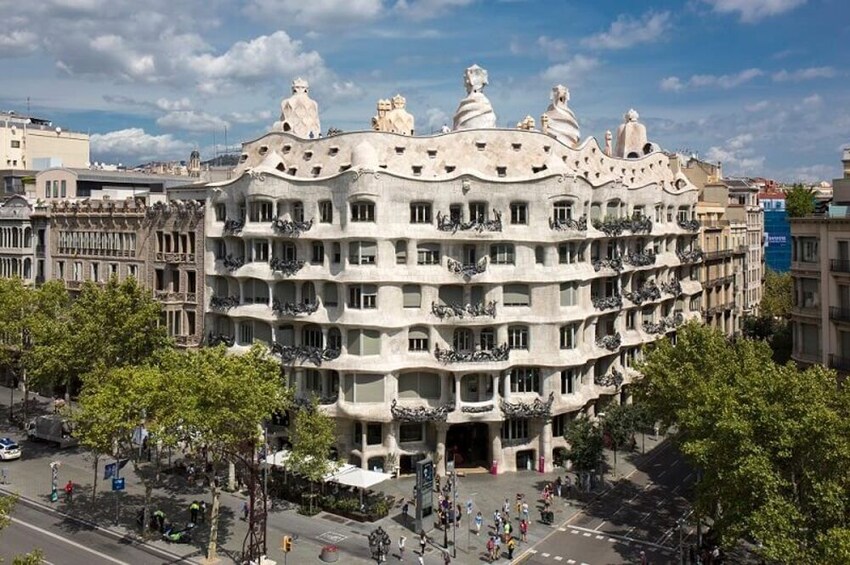 Gaudí Experience Private Tour