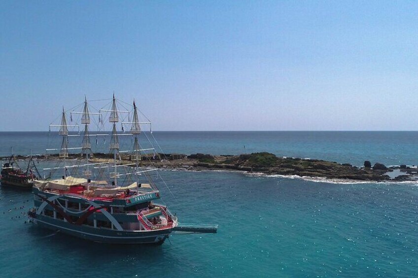 Full Day All Inclusive Boat Ride and Foam Party