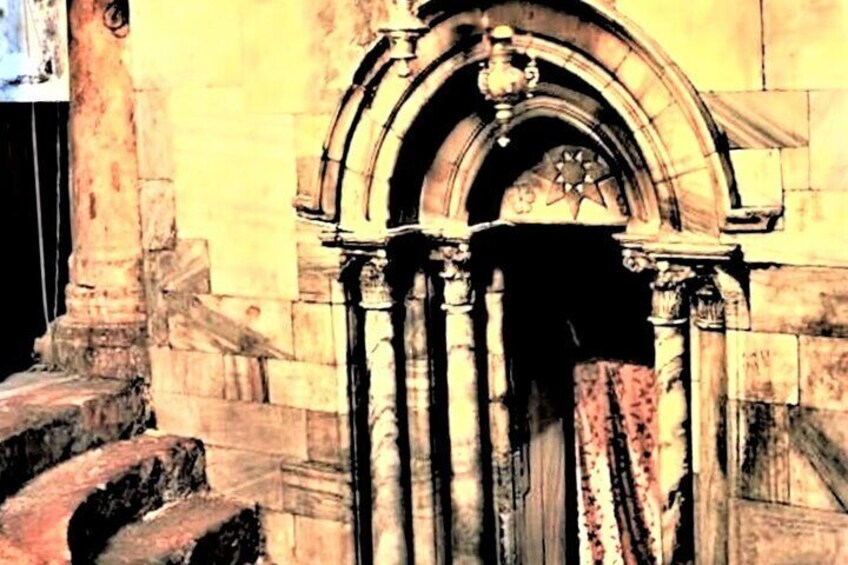Entrance to the Nativity grotto