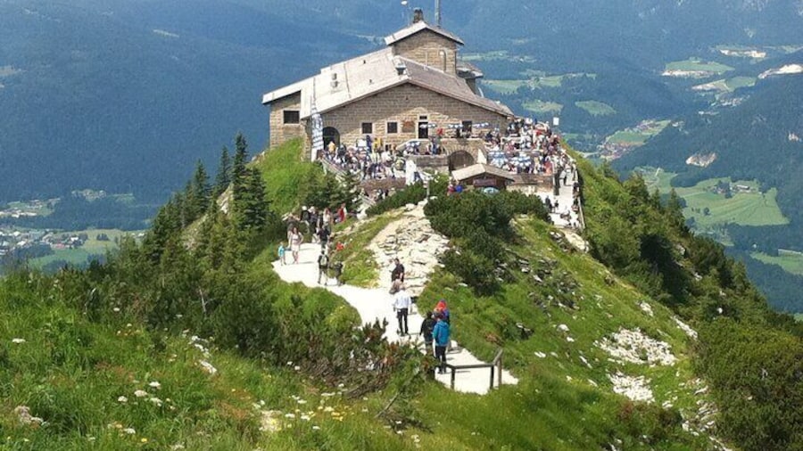 Eagle's Nest-Berchtesgaden-Obersalzberg Private Half Day WWII Historical Tour