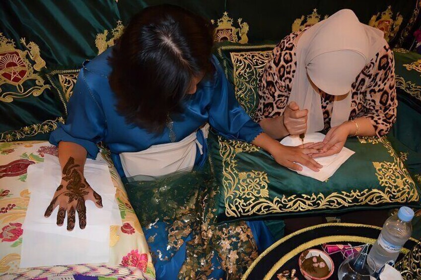 Henna Party in Palais Bab Sahra fez medina