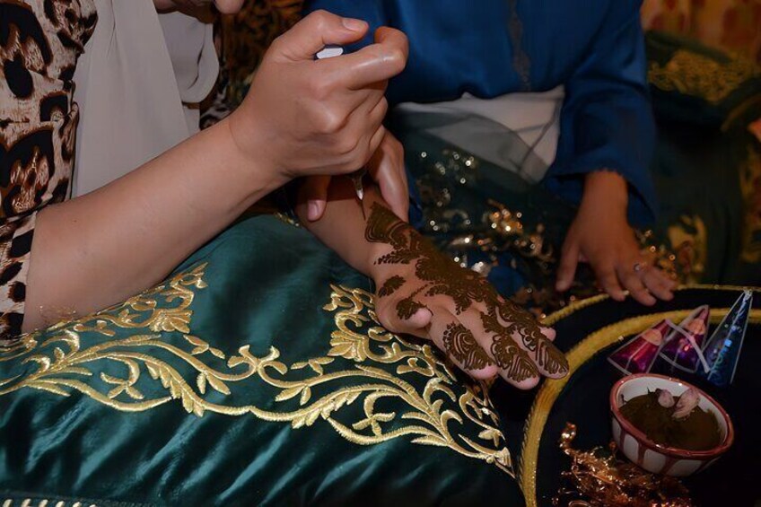 Henna Party in Palais Bab Sahra fez medina