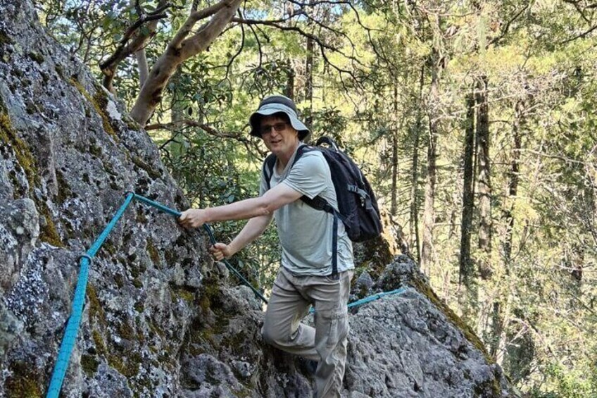 Hiking Cuajimoloyas: Towns and Villages Tour
