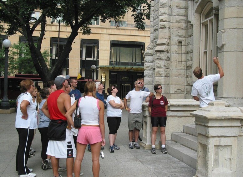 Picture 6 for Activity Chicago: Best of Attractions Walking Tour +Bike/Kayak Rental