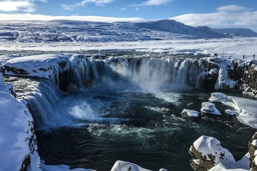 Premium Full Day Tour Lake Myvatn and Godafoss