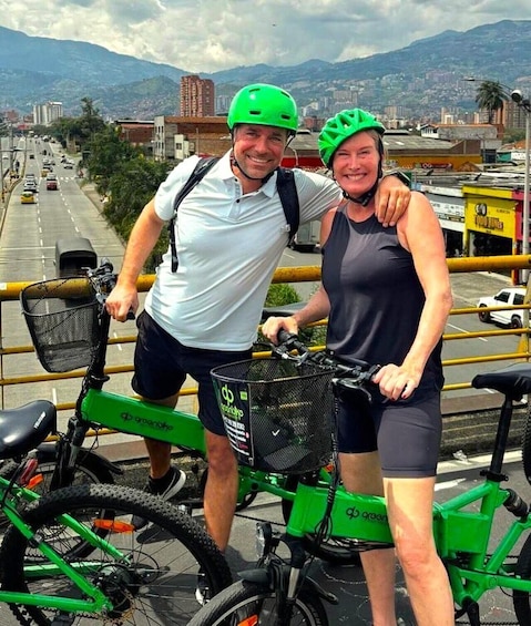 Picture 21 for Activity Medellin: Bike City Tour with Local Food and Drink Tastings