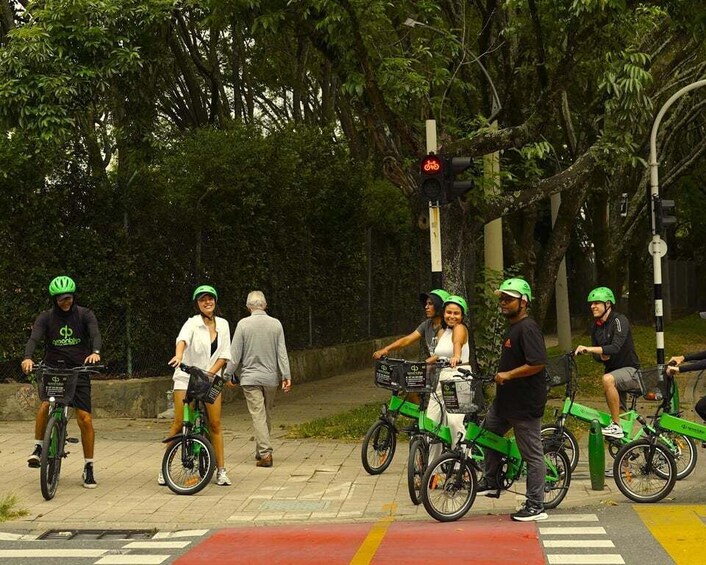 Picture 6 for Activity Medellin: Bike City Tour with Local Food and Drink Tastings