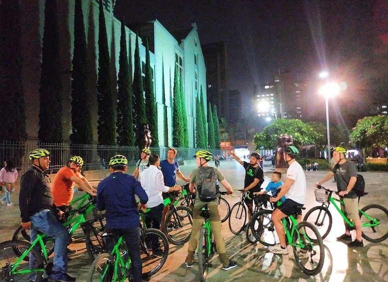 Picture 5 for Activity Medellin: Bike City Tour with Local Food and Drink Tastings