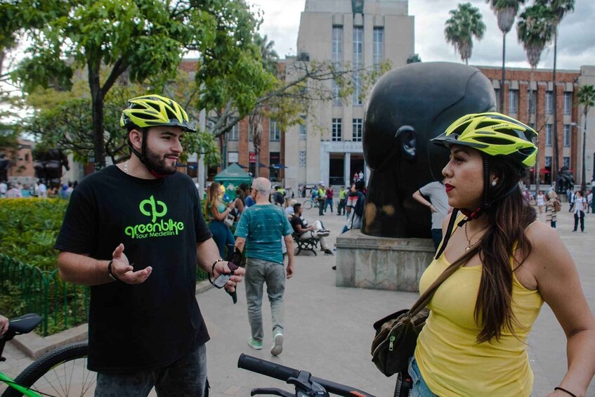 Picture 4 for Activity Medellin: Bike City Tour with Local Food and Drink Tastings