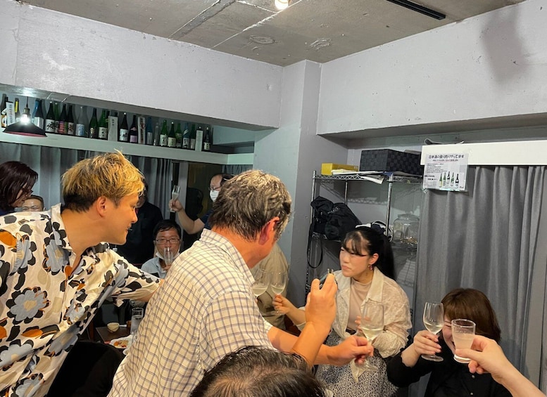 Tsukiji: Unlimited Sake Tasting Experience