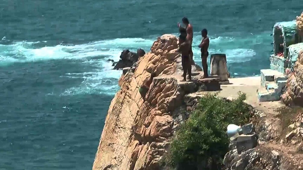 Picture 4 for Activity *Private Round-Trip Shuttle: Quebrada Cliff-Dive Watching