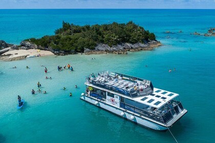 Bermuda Sundeck Sightseeing and Snorkel Experience