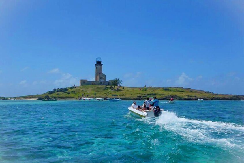 Full Day Tour 5 Island to Ile Aux Cerfs Incl. Lunch and Transfer