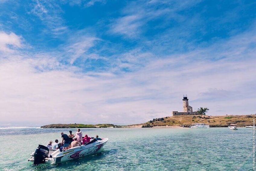 Full Day Tour 5 Island to Ile Aux Cerfs Incl. Lunch and Transfer