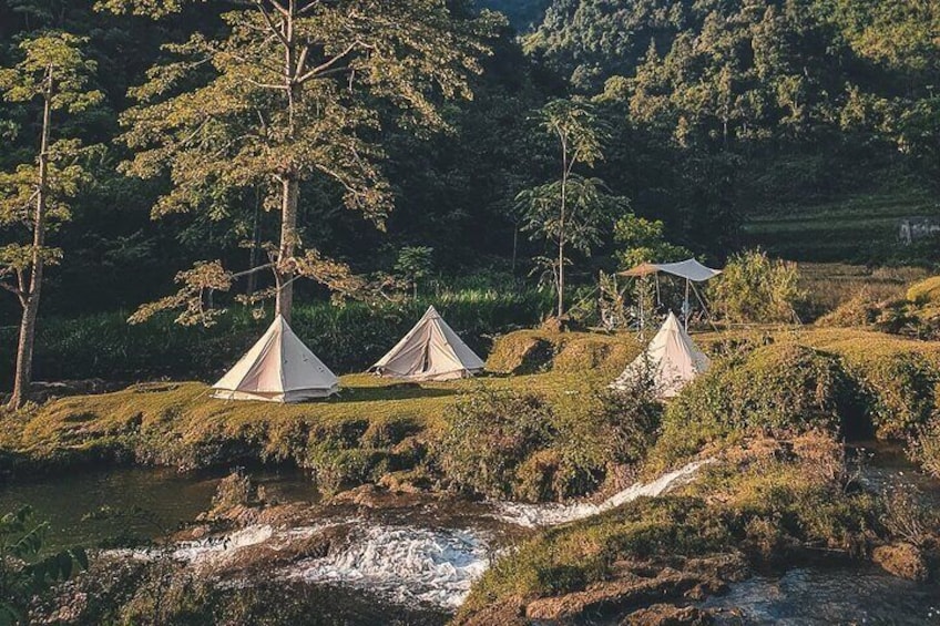 Camping in Cò La waterfall near Ban Gioc waterfall