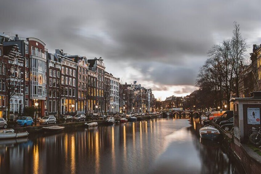  Anne Frank Story & Neighborhood Walk Tour in Amsterdam