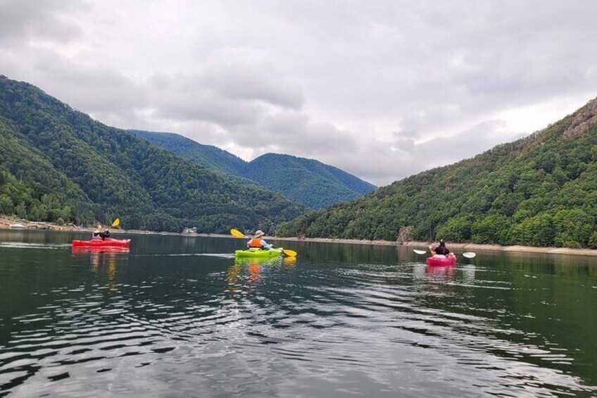 Paddle and Hike A Day Trip on the Stunning Lakes of Carpathians 