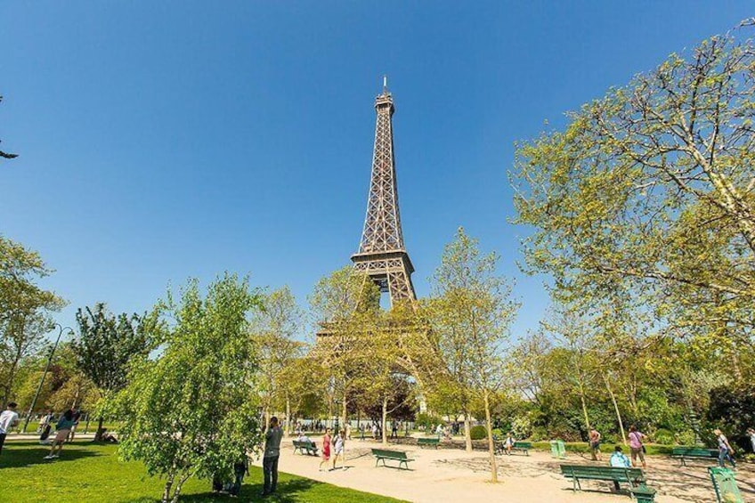 Skip-the-line: Eiffel Tower