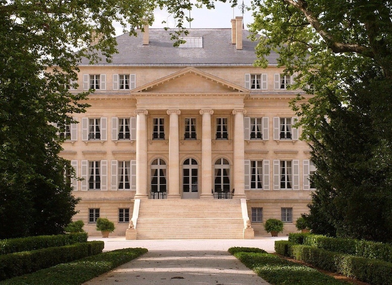 Bordeaux: Half-Day Margaux Tour with Wine Tastings