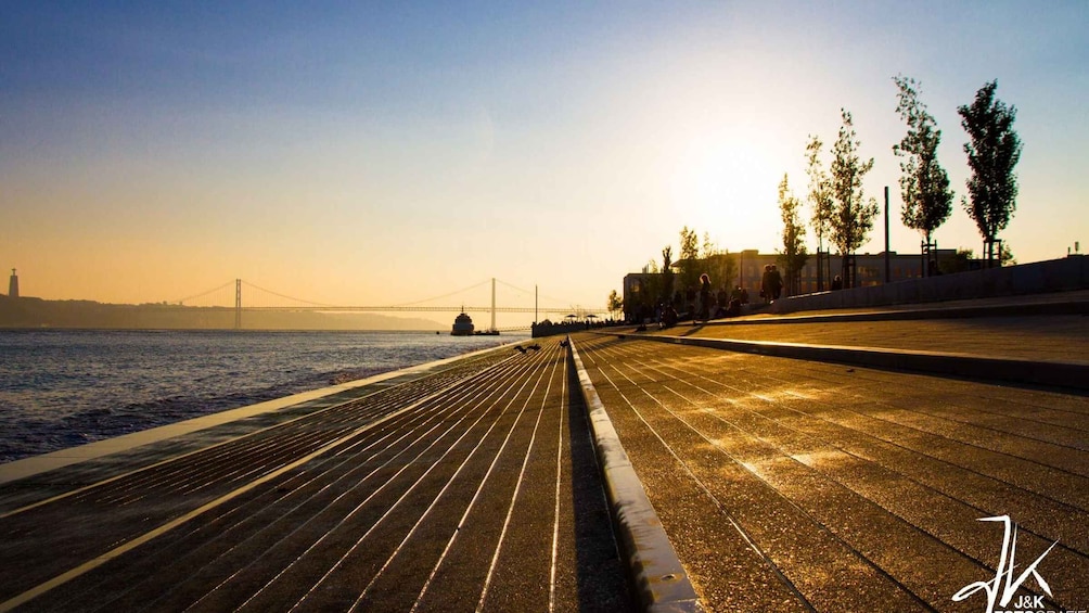 Lisbon: Segway Night Tour