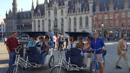 Brugge: Riksja rondleiding met gids