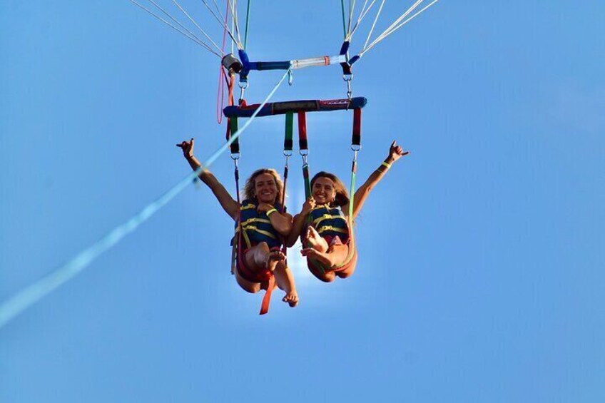 Parasailing in Waikiki from Oahu Hawaii