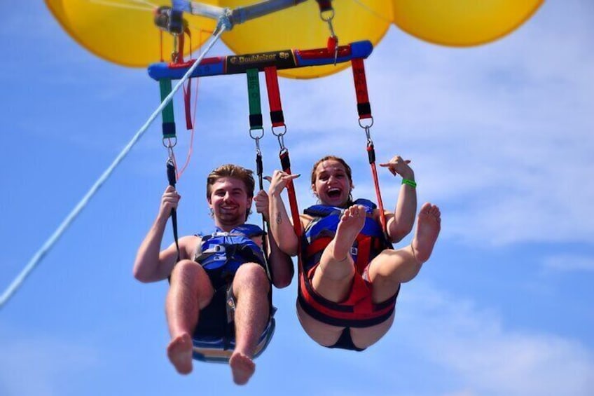 Parasailing in Waikiki, Hawaii 