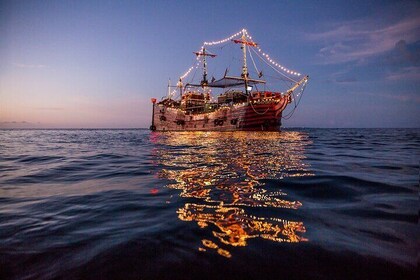 Cancun Pirates Dinner Show on a Galeon Boat