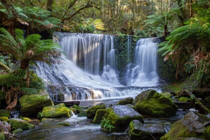 Russell Falls mit Mt Field National Park und Salmon Ponds