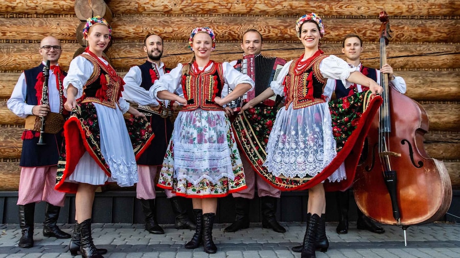 From Krakow: Polish Folk Show with All-You-Can-Eat Dinner